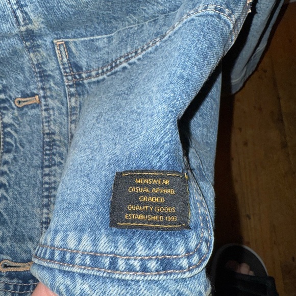H&M Overseized Jean Sherpa Jacket - Picture 4 of 4